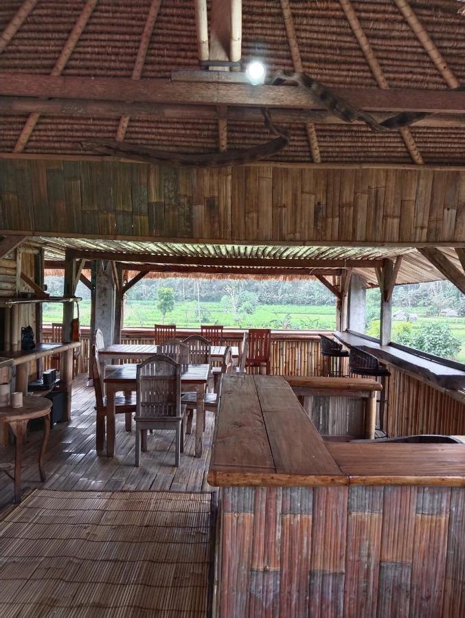 艾湄站酒店 艾湄湾 外观 照片